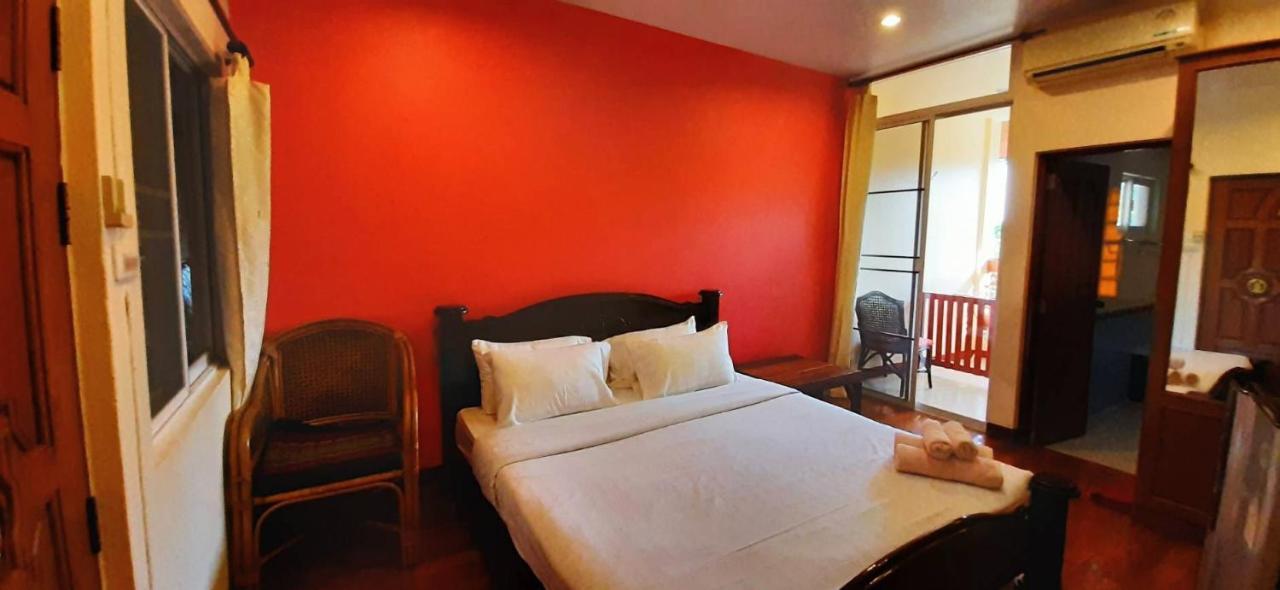 Your House 3 Guest House Chiang Mai Bagian luar foto