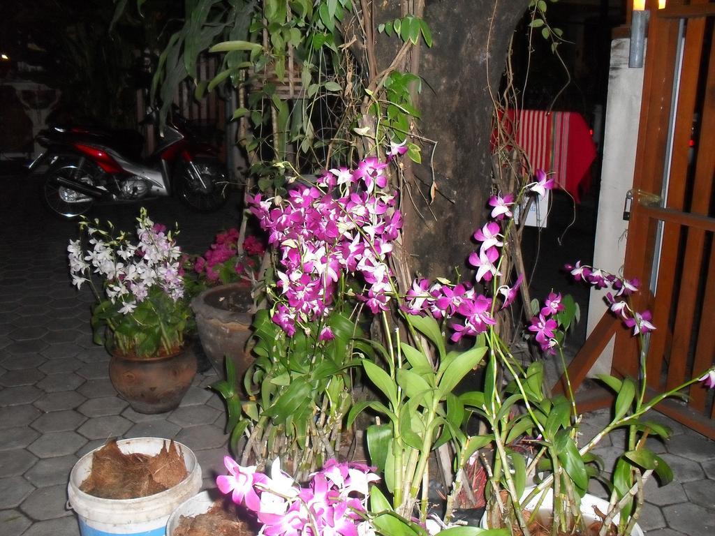Your House 3 Guest House Chiang Mai Bagian luar foto