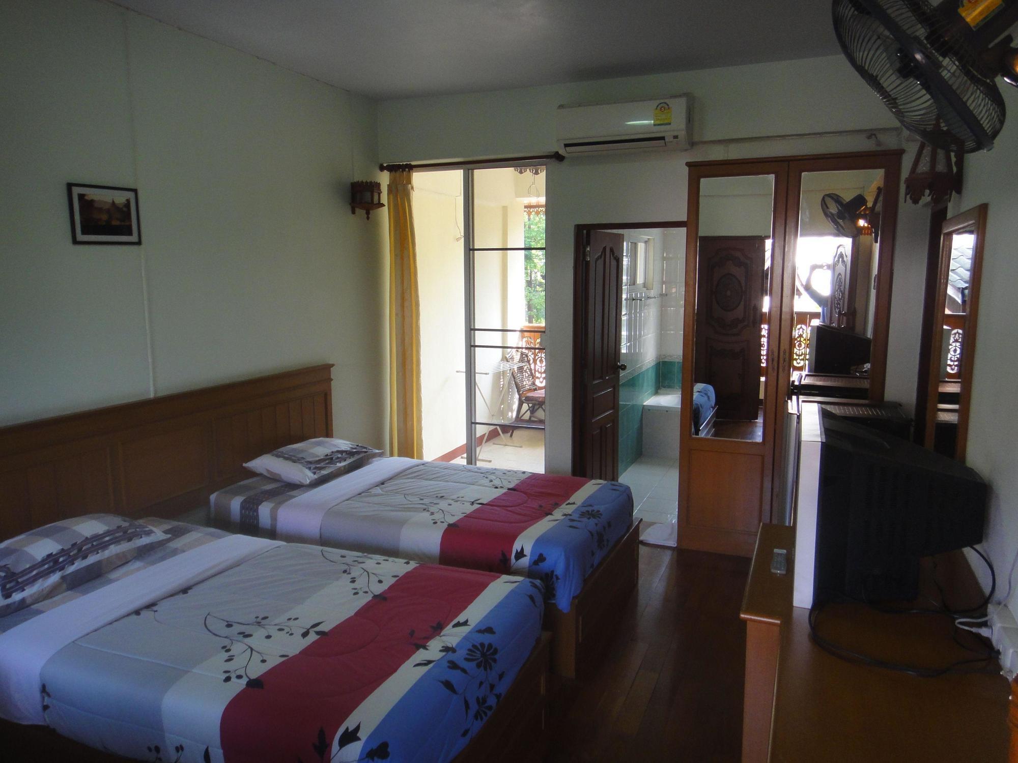 Your House 3 Guest House Chiang Mai Bagian luar foto
