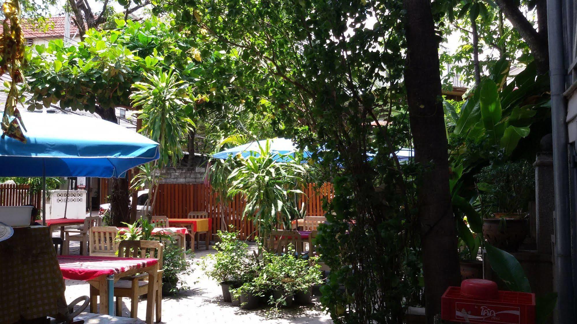 Your House 3 Guest House Chiang Mai Bagian luar foto